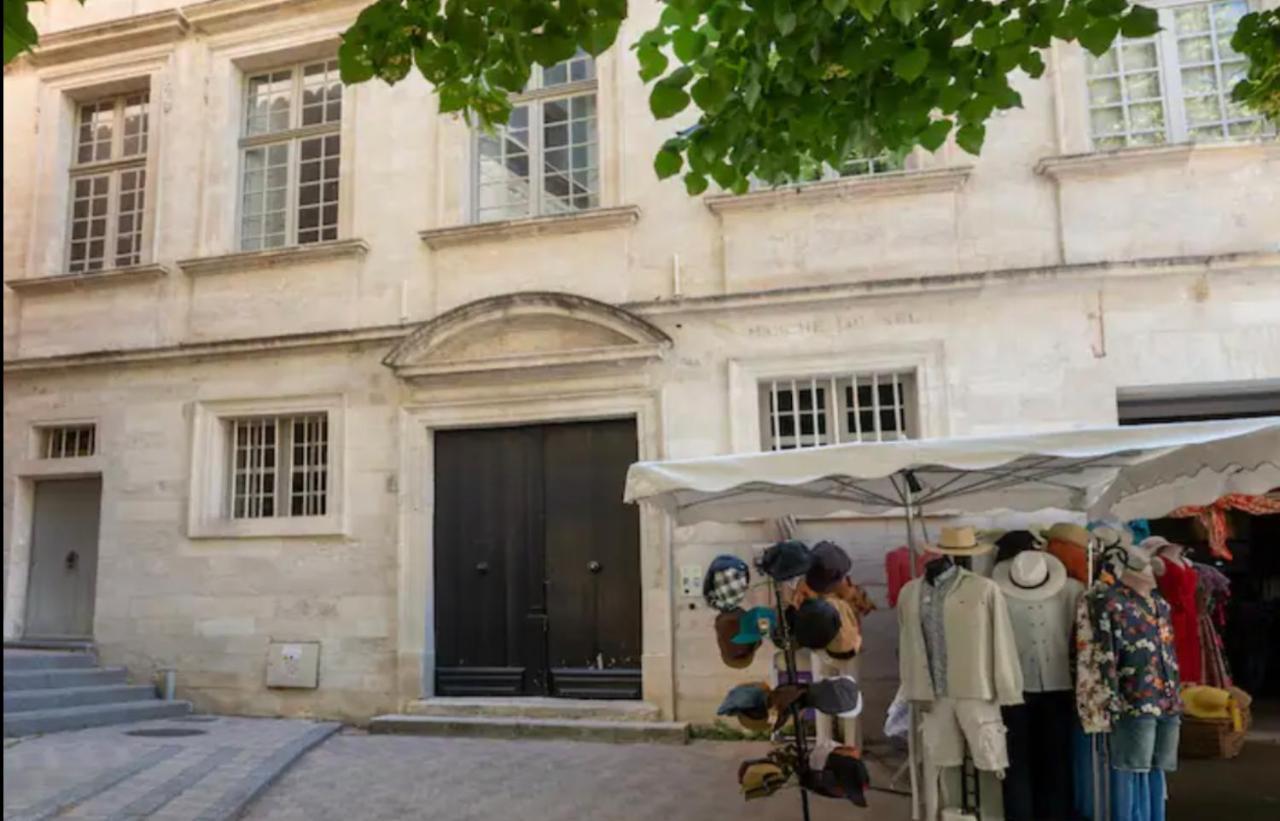 Appart Exceptionnel Place Du Palais Des Papes Wifi Climatisation Avignon Exterior photo